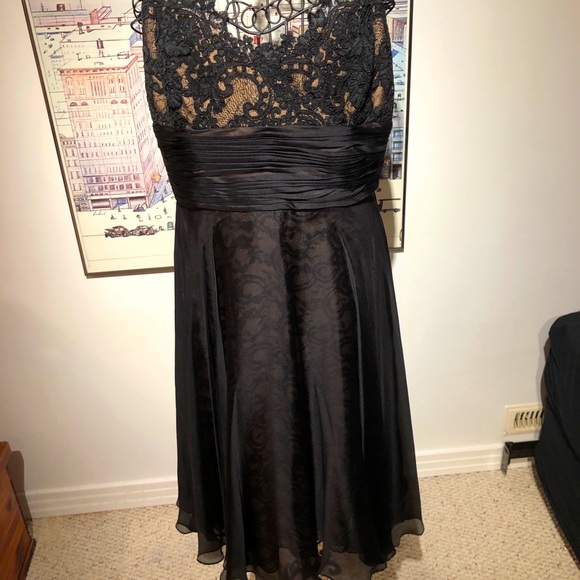 Badgley Mischka Evening Dress - Picture 3 of 5